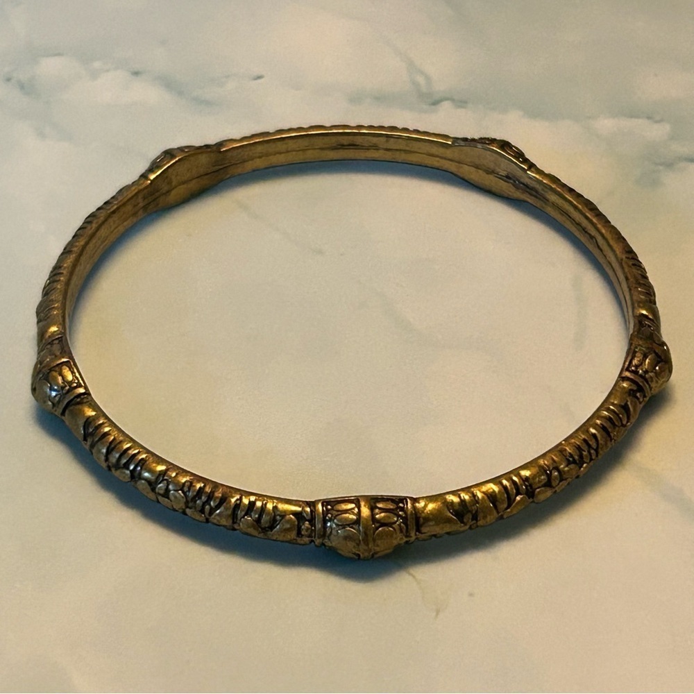 Vintage Gold Tone Textured Bangle Bracelet